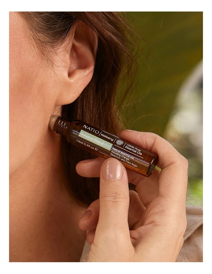 Blend Roll-On Balance Pure Essential Oil 10ml image 3