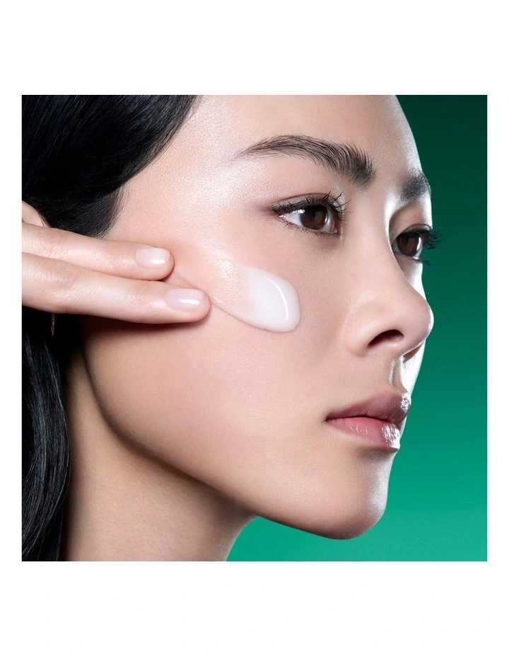 Powercell Skinmunity Youth Reinforcing Serum image 3