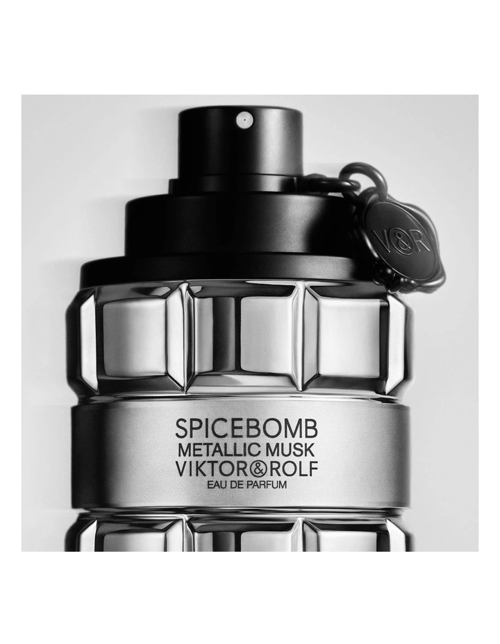 Spicebomb Metallic Suede EDP image 5