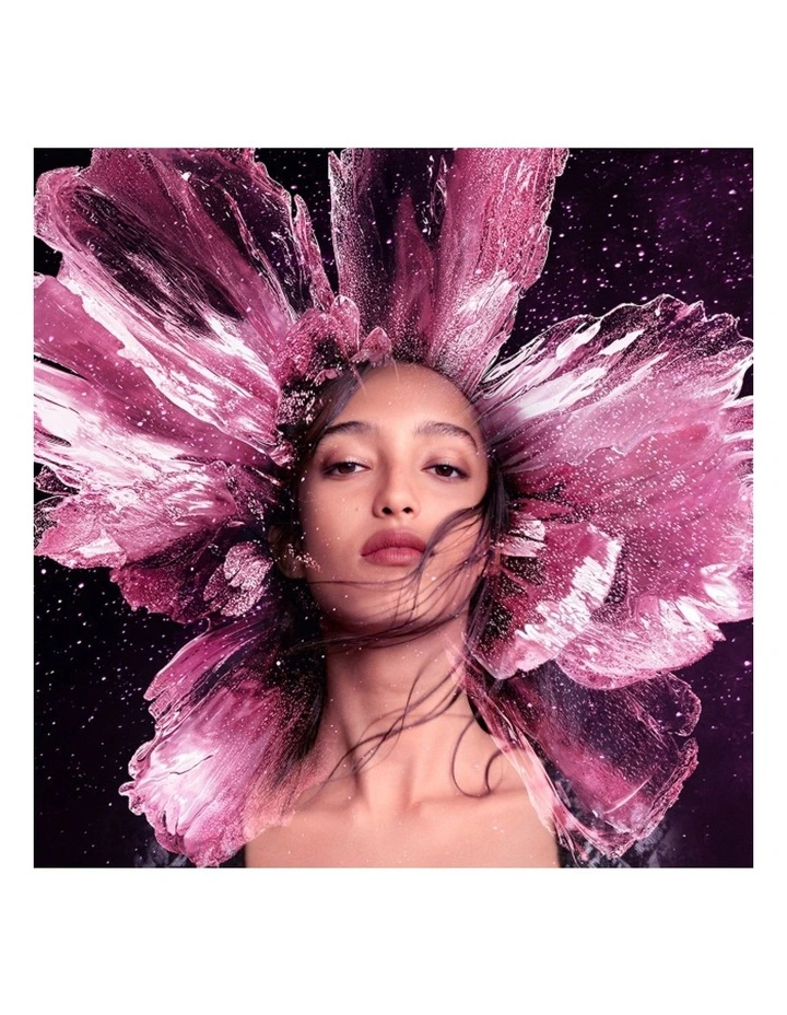 Flowerbomb Eau de Parfum 30ml Set (Includes Body Lotion 50ml & Body Cream 40ml) image 4