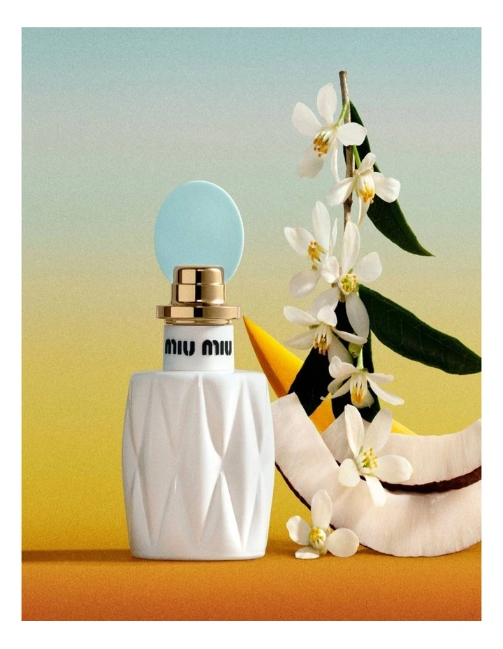 Fleur De Lait Eau De Parfum image 3