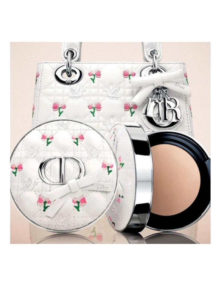 Dior Forever Cushion Case Couture Compact image 3