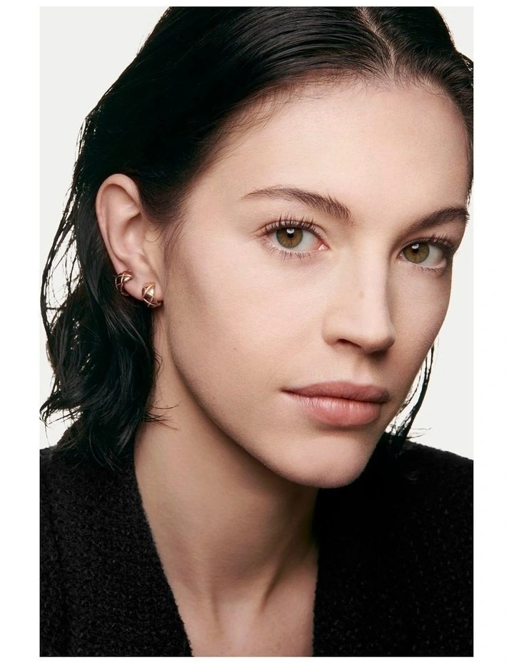 Chanel Les Beiges Healthy Glow Sheer Powder Refill image 3