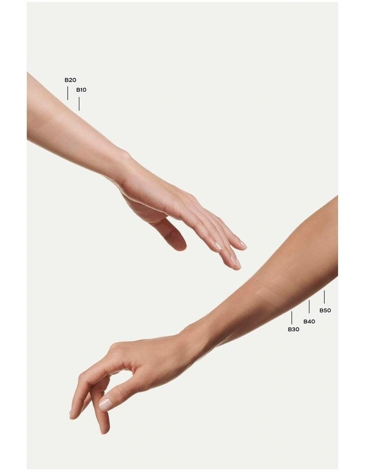 Chanel Les Beiges Healthy Glow Sheer Powder Refill image 4
