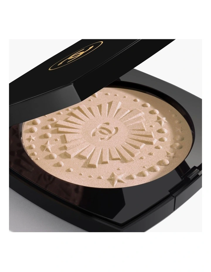 DIAMOND DUST Oversize Illuminating Powder image 2