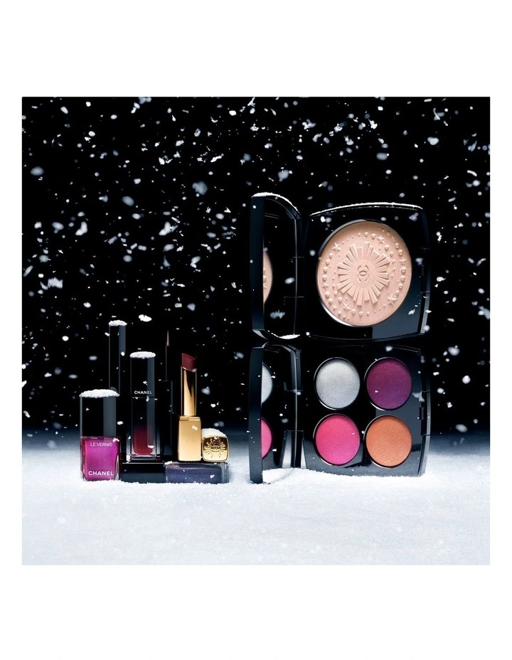 DIAMOND DUST Oversize Illuminating Powder image 7