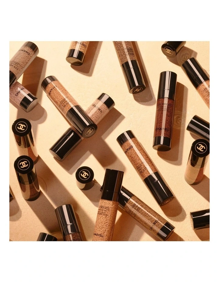 Chanel Les Beiges Water-Fresh Complexion Touch Evens Hydrate image 5