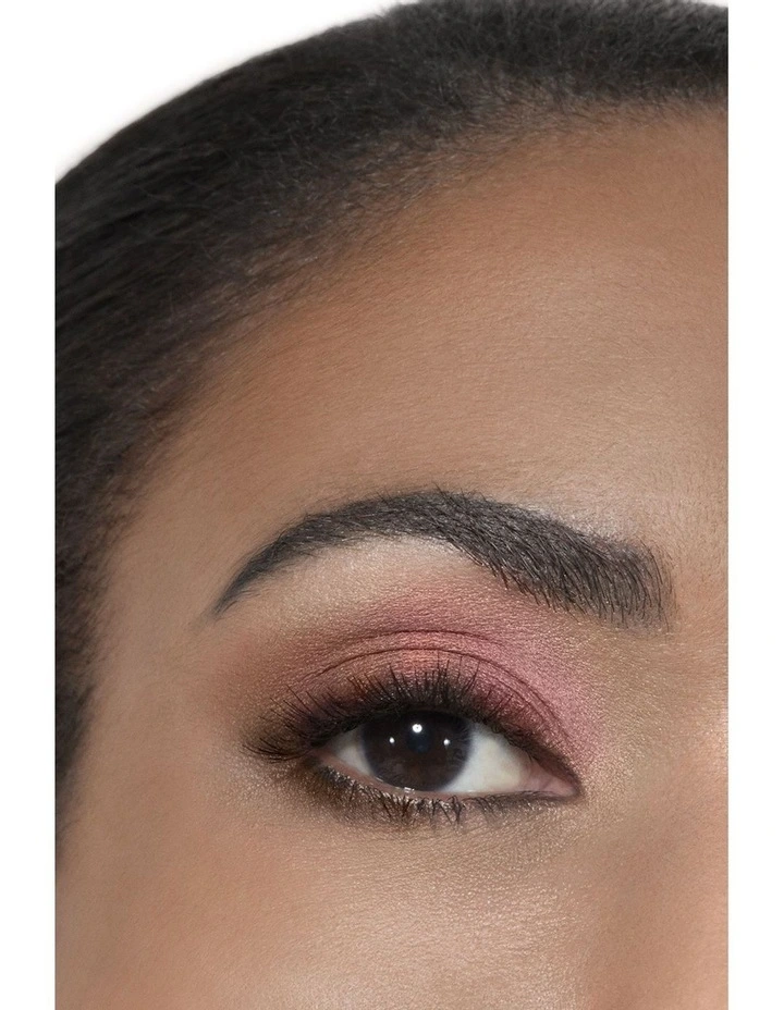 LES 4 OMBRES BOUTONS Multi-Effect Quadra Eyeshadow image 4