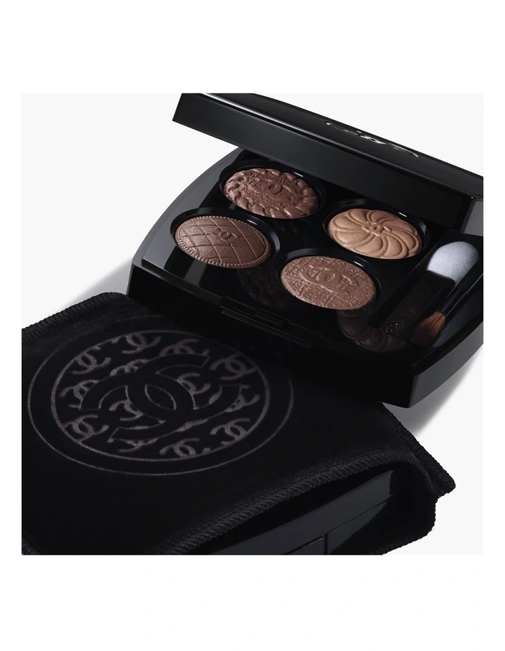 LES 4 OMBRES BOUTONS Multi-Effect Quadra Eyeshadow image 2