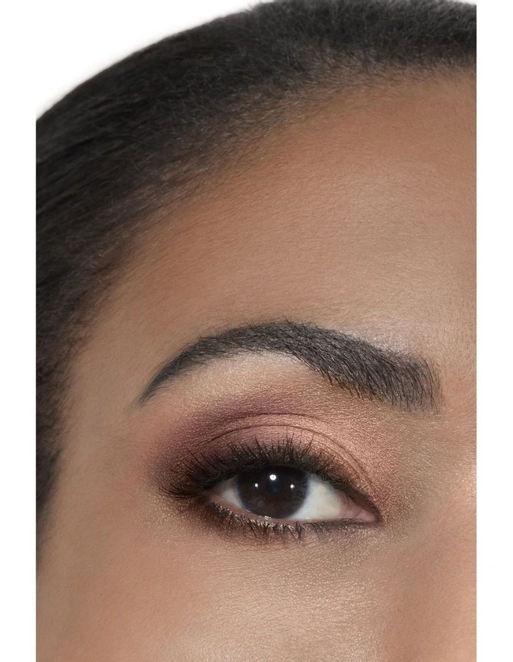 LES 4 OMBRES BOUTONS Multi-Effect Quadra Eyeshadow image 4