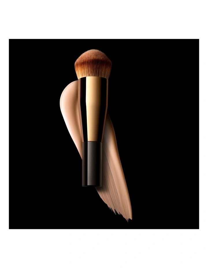 SUBLIMAGE L'ESSENCE DE TEINT Ultimate Radiance-Generating Serum Foundation image 6