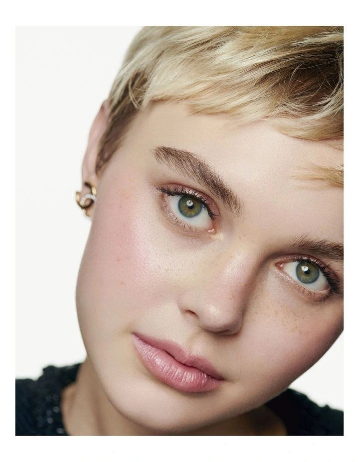 BAUME ESSENTIEL ROUGE NOIR  Multi-Use Glow Stick image 6