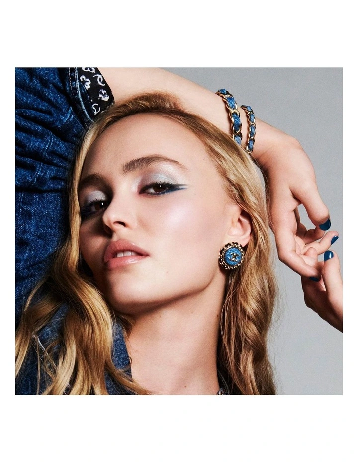 COCO DENIM Illuminating Powder image 7