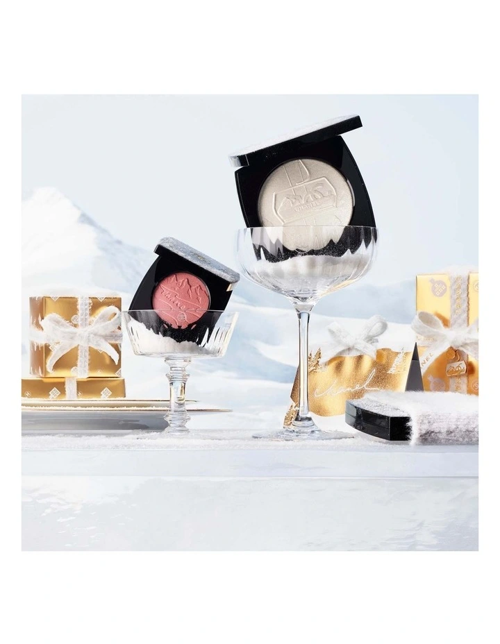 NEIGE D'OR Oversize Illuminating Powder image 6