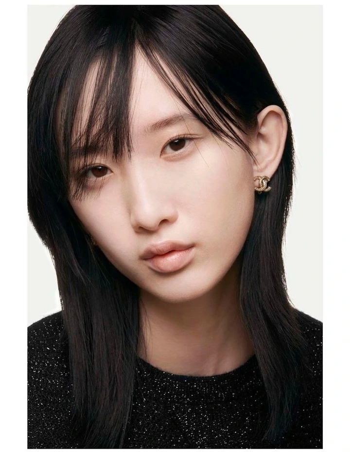 Chanel Sublimage Le Teint Ultimate Cream Foundation image 4