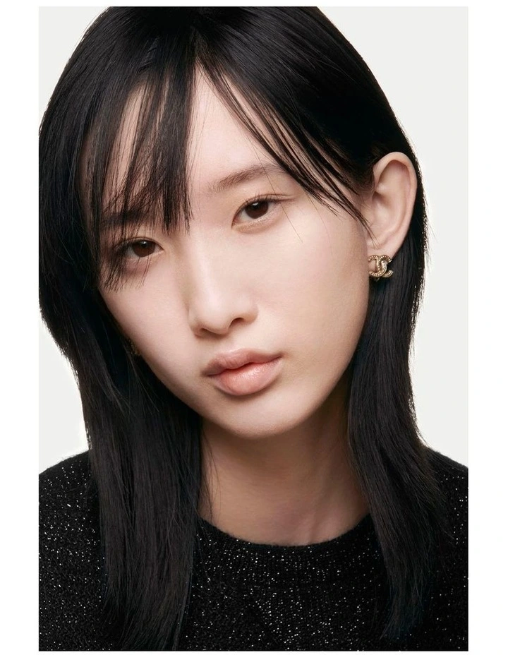 Chanel Sublimage Le Teint Ultimate Cream Foundation image 4