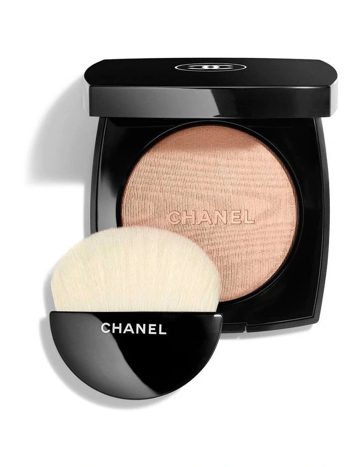 Chanel Poudre Lumiere Illuminating Powder image 1