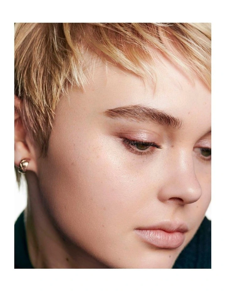 Chanel Baume Essentiel Multi-Use Highlighter Glow Stick image 7