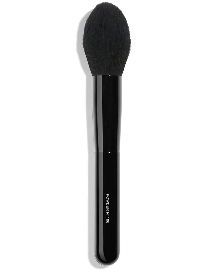 Chanel Pinceau Poudre Nº106 Powder Brush image 1