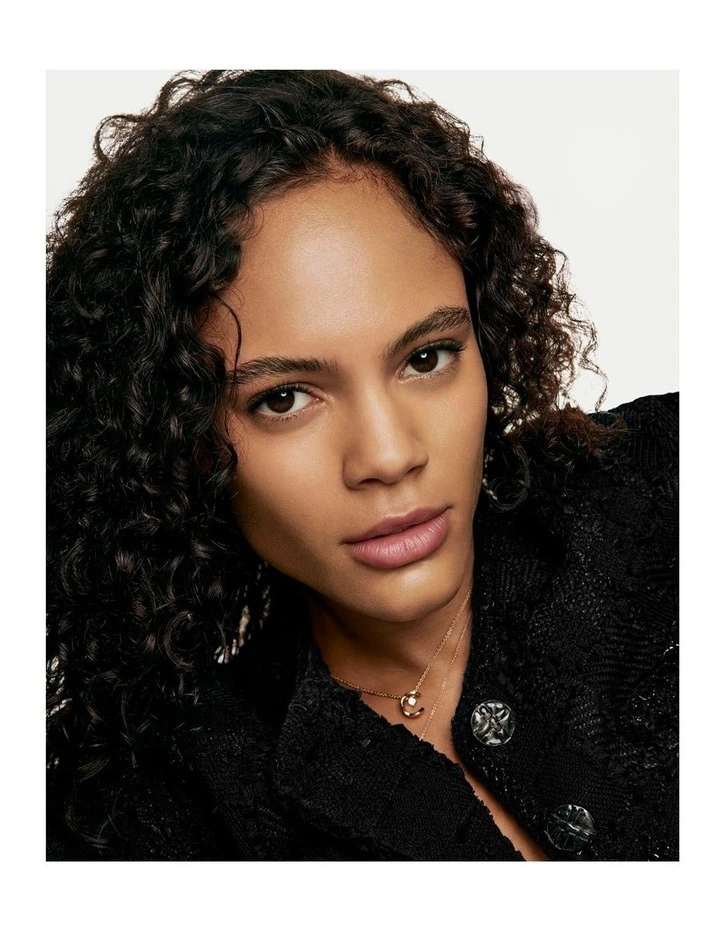 LES BEIGES FOUNDATION Healthy Glow Foundation Hydration and Longwear image 4