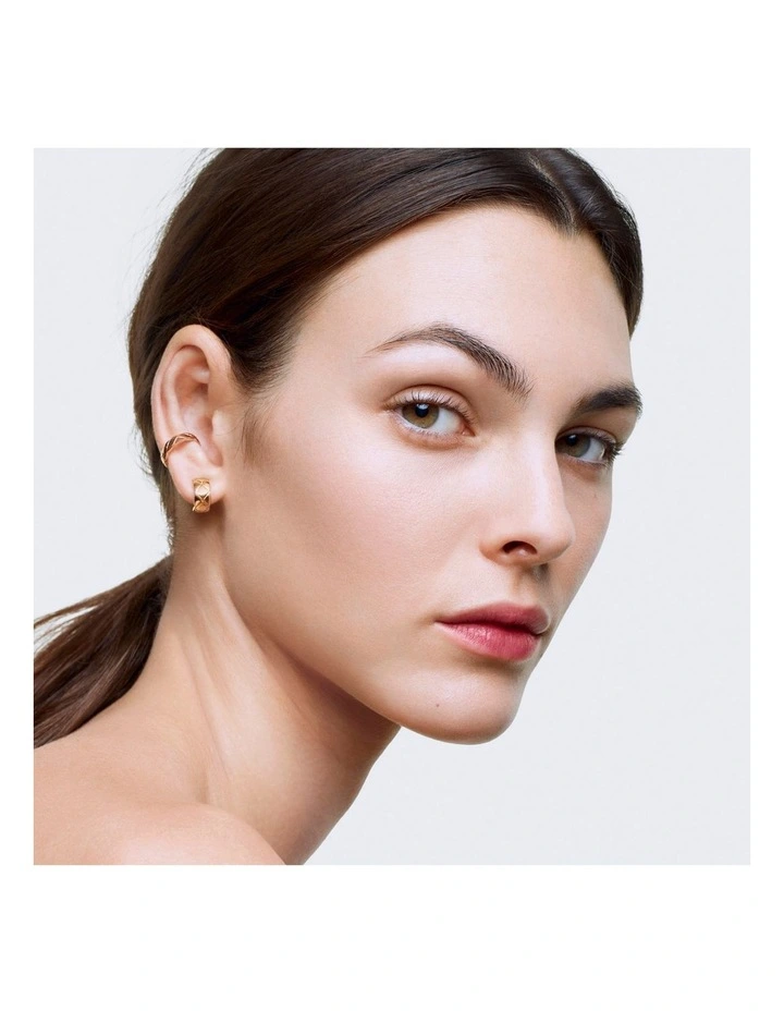 N°1 DE CHANEL Lip and Cheek Balm Enhances Colour Nourishes Plumps image 4
