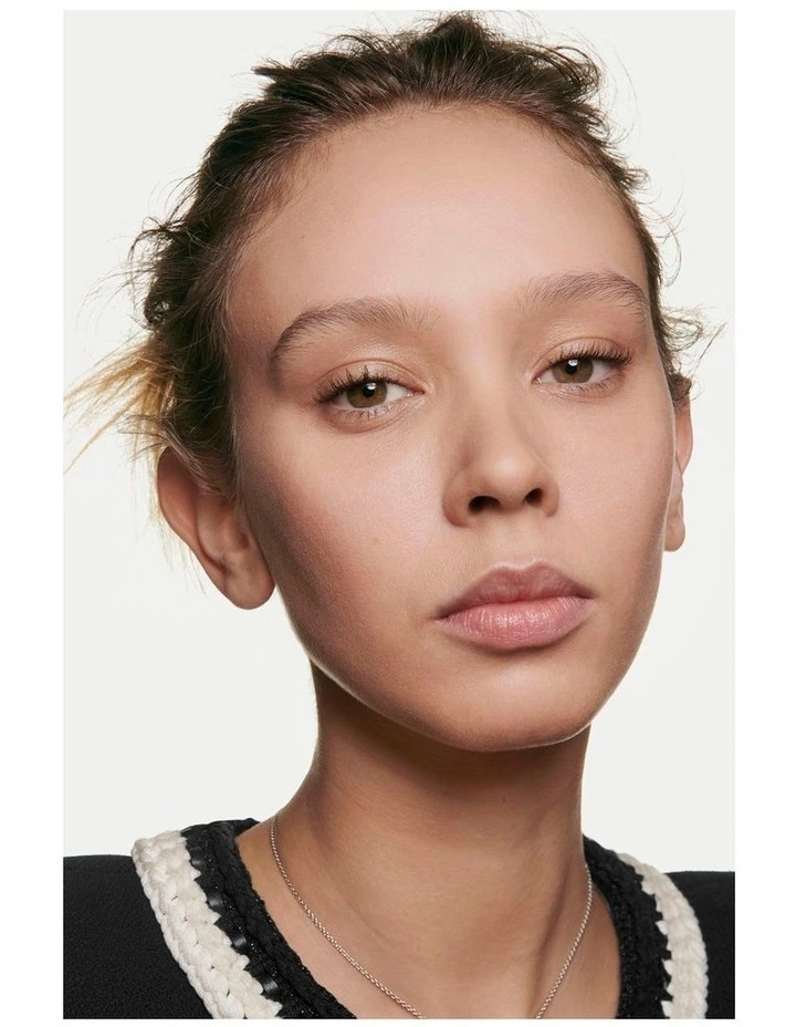 VITALUMIÈRE AQUA Ultra-Light Skin Perfecting Makeup SPF 15