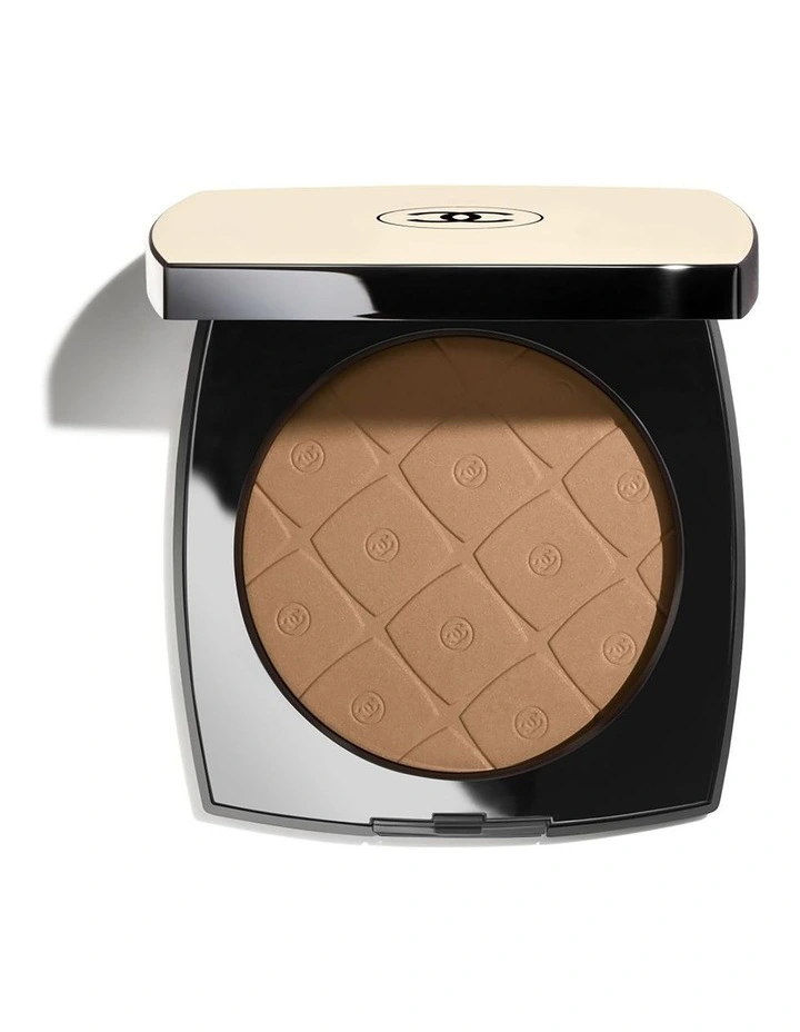 Luminous Powder for a Healthy Sun-Kissed Glow. Face and Body. Oversize Format. image 1