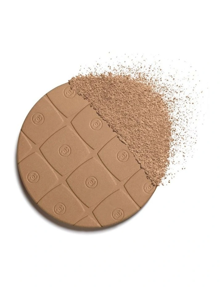 Luminous Powder for a Healthy Sun-Kissed Glow. Face and Body. Oversize Format. image 3