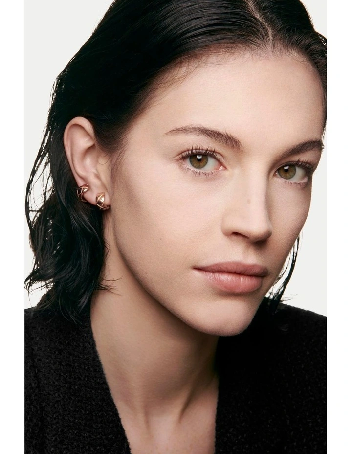 Chanel Les Beiges Healthy Glow Sheer Powder image 3