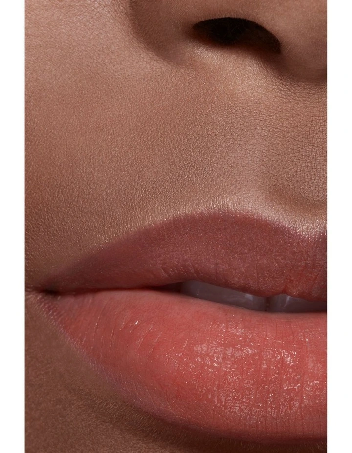ROUGE COCO BAUME − SATIN Hydrating Beautifying Tinted Lip Balm − Buildable Colour image 5