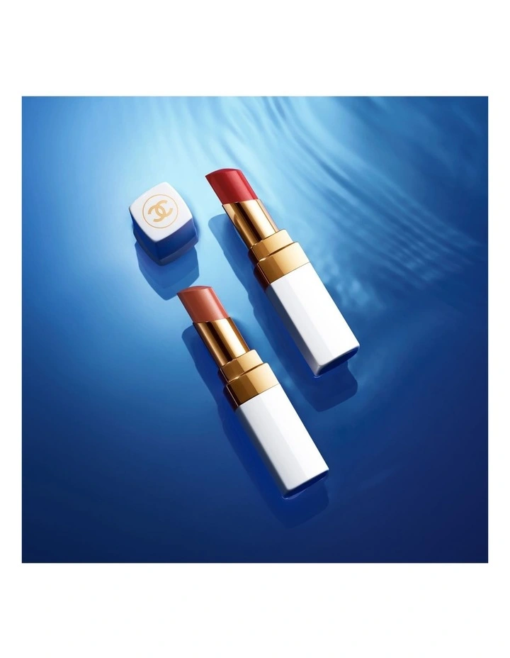 ROUGE COCO BAUME − SATIN Hydrating Beautifying Tinted Lip Balm − Buildable Colour image 7