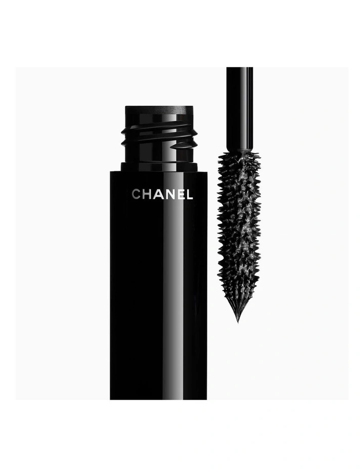 LE VOLUME DE CHANEL WATERPROOF Volume Mascara image 2