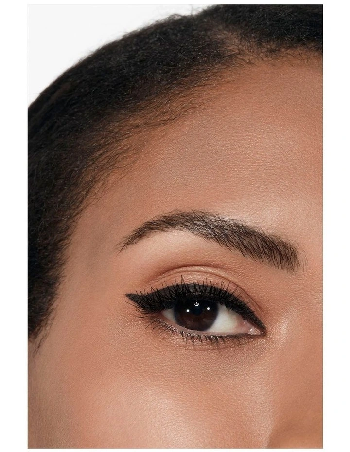 LE LINER DE CHANEL High Precision Longwearing And Smudgeproof Liquid Eyeliner image 4