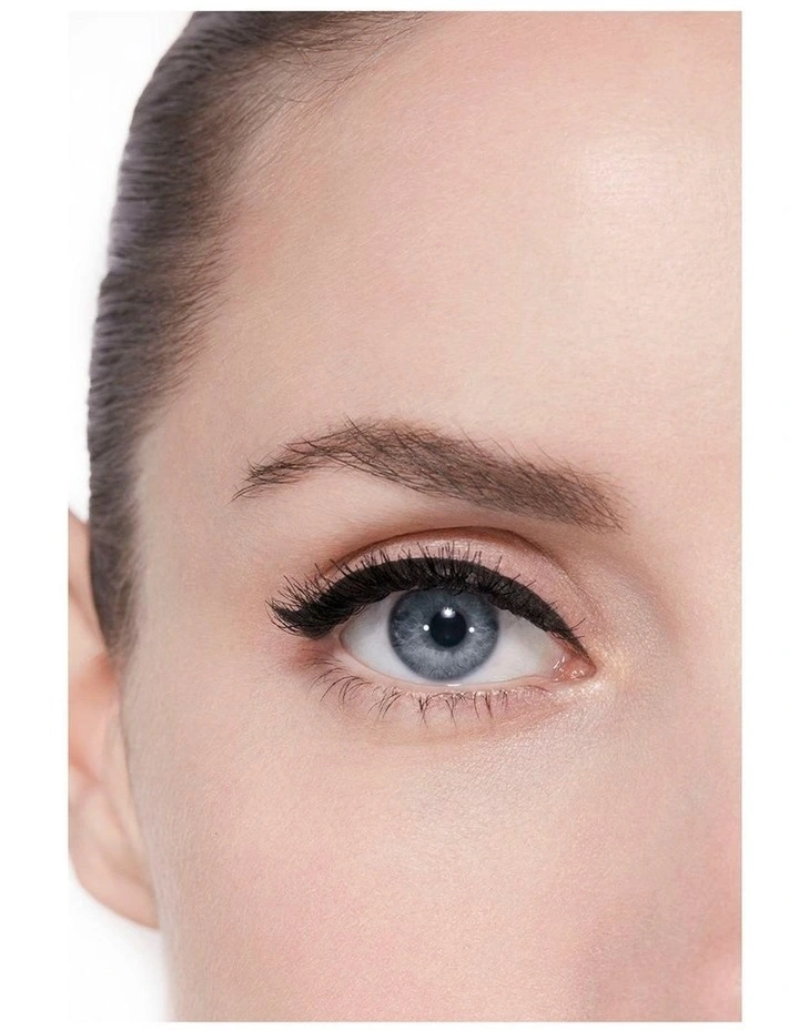LE LINER DE CHANEL High Precision Longwearing And Smudgeproof Liquid Eyeliner image 5