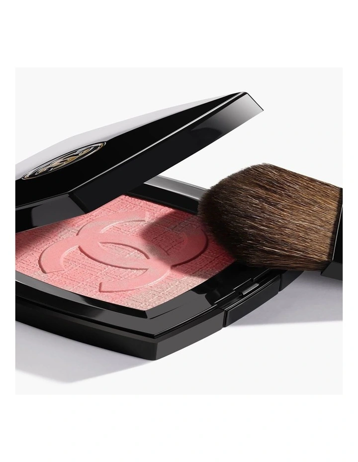 FANTAISIE DE CHANEL Exclusive Creation Blush image 2