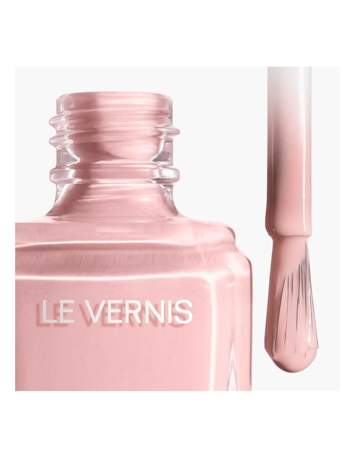 LE VERNIS Nail Colour image 2