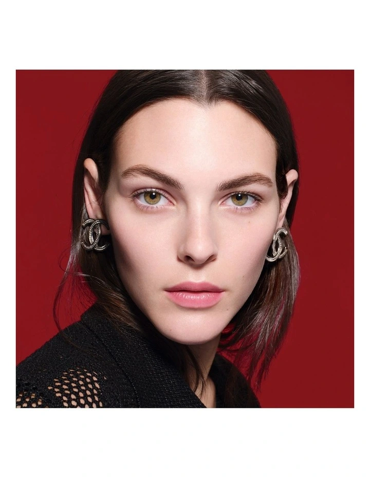 N°1 DE CHANEL RED CAMELLIA CREAM Plumps - Smooths - Protects image 5