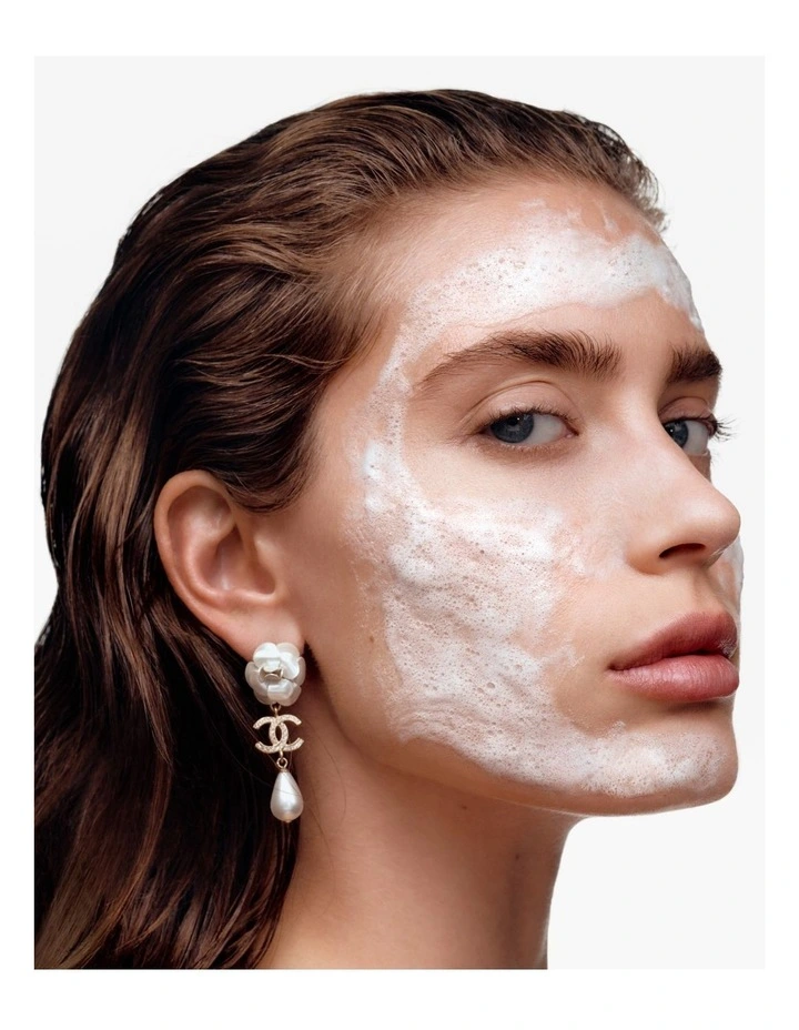 LA MOUSSE Anti-Pollution Cleansing Cream-To-Foam image 4
