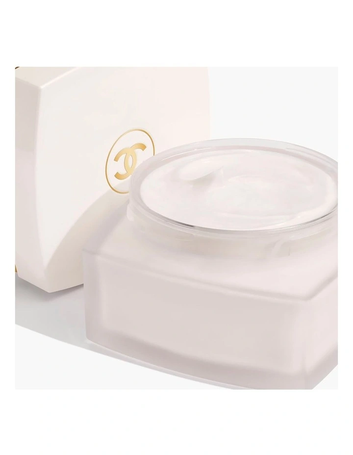 Coco Mademoiselle Silky Body Cream image 2