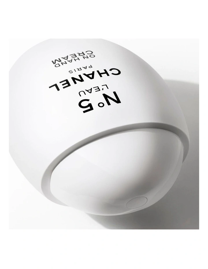 N°5 L'EAU On Hand Cream image 2