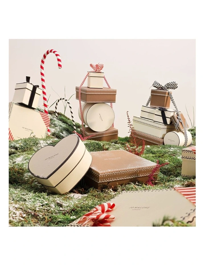 English Pear & Freesia Collection Set image 4