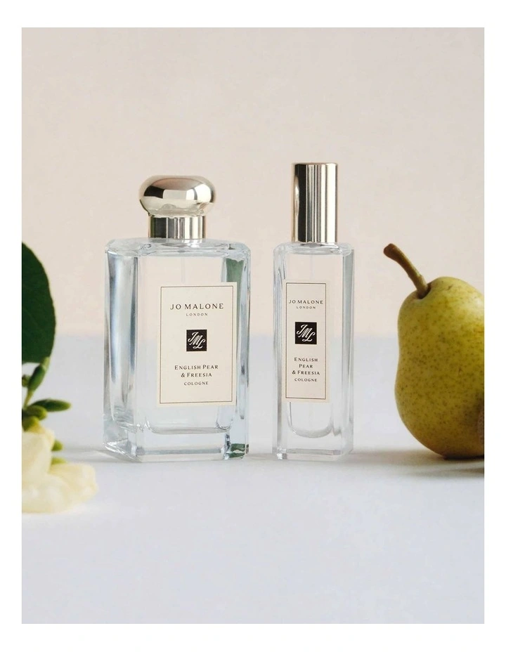 English Pear & Freesia Cologne image 7