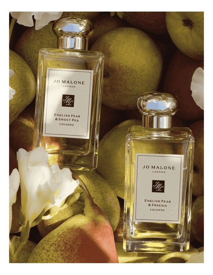 English Pear & Freesia Cologne image 7