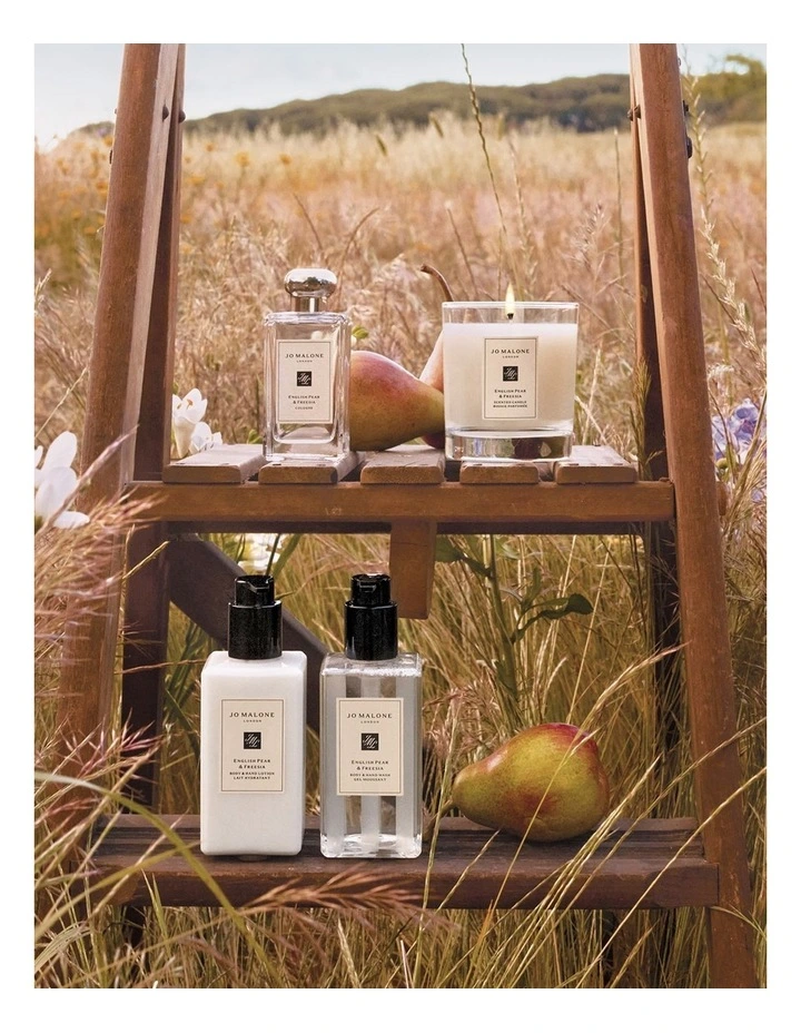 English Pear & Freesia Hand Cream - 2026 Edition image 4