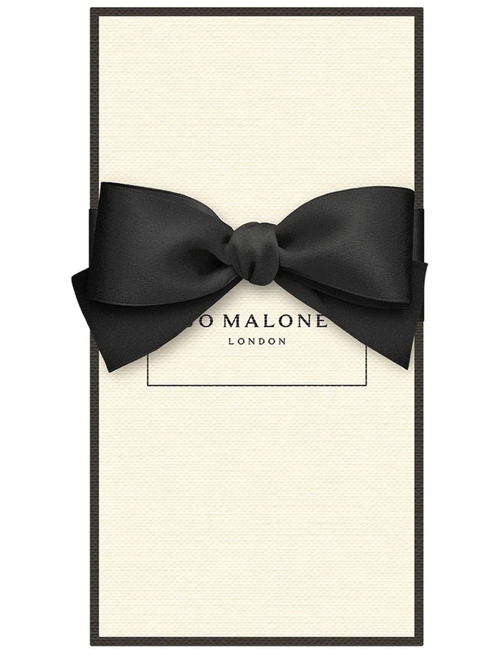 English Pear & Sweet Pea Hand Cream - 2026 Edition image 4