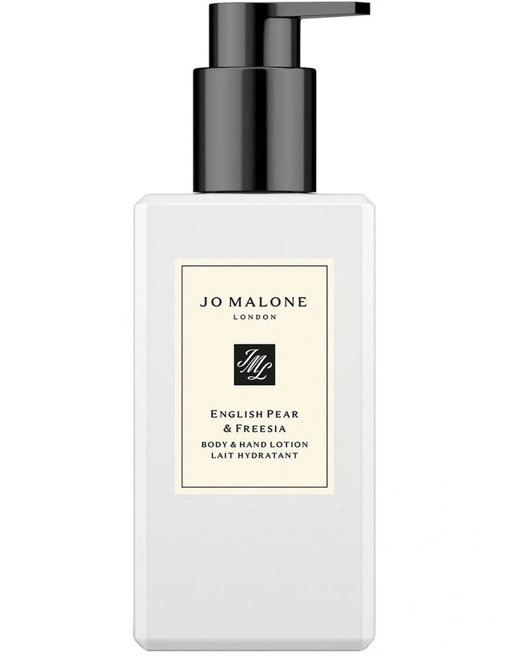 English Pear & Freesia Body & Hand Lotion 250ml image 1