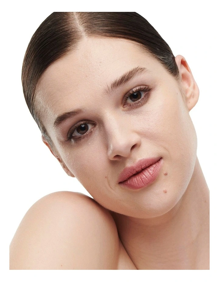 Studio Radiance Serum-Powered Foundation image 3