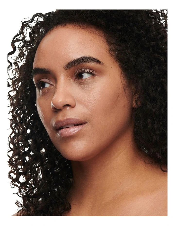 Studio Radiance Serum-Powered Foundation image 3