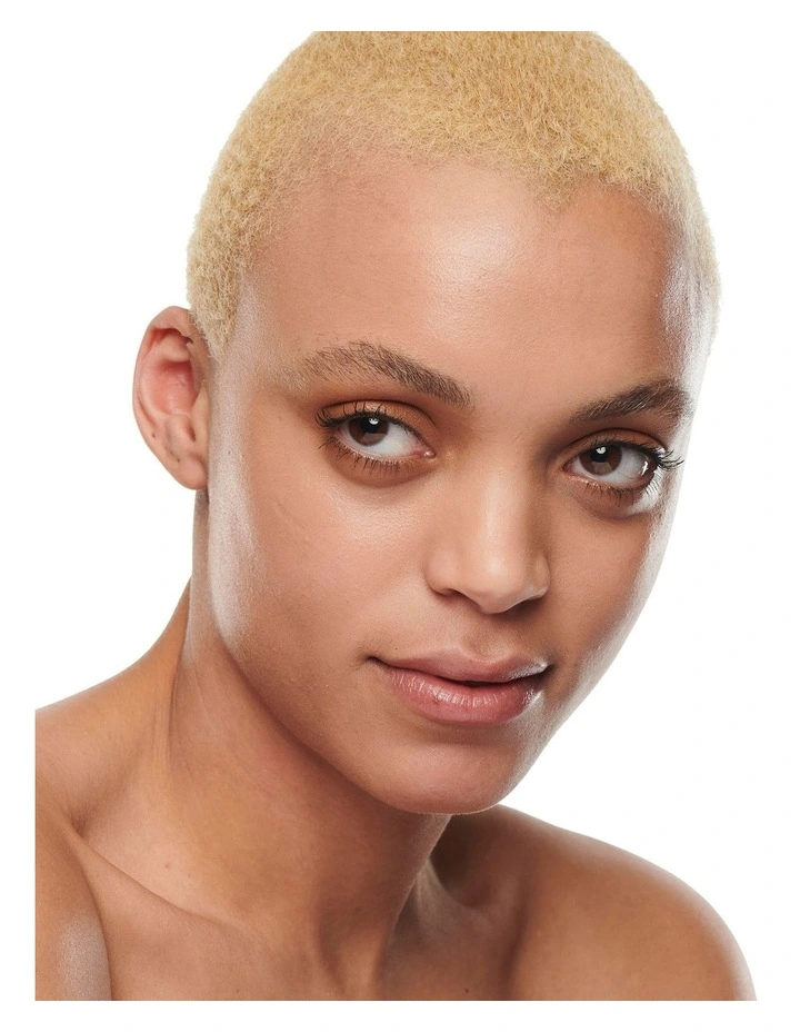 Studio Radiance Serum-Powered Foundation image 3