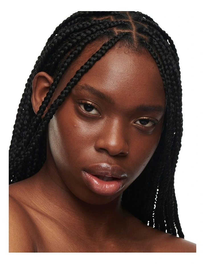 Studio Radiance Serum-Powered Foundation image 3